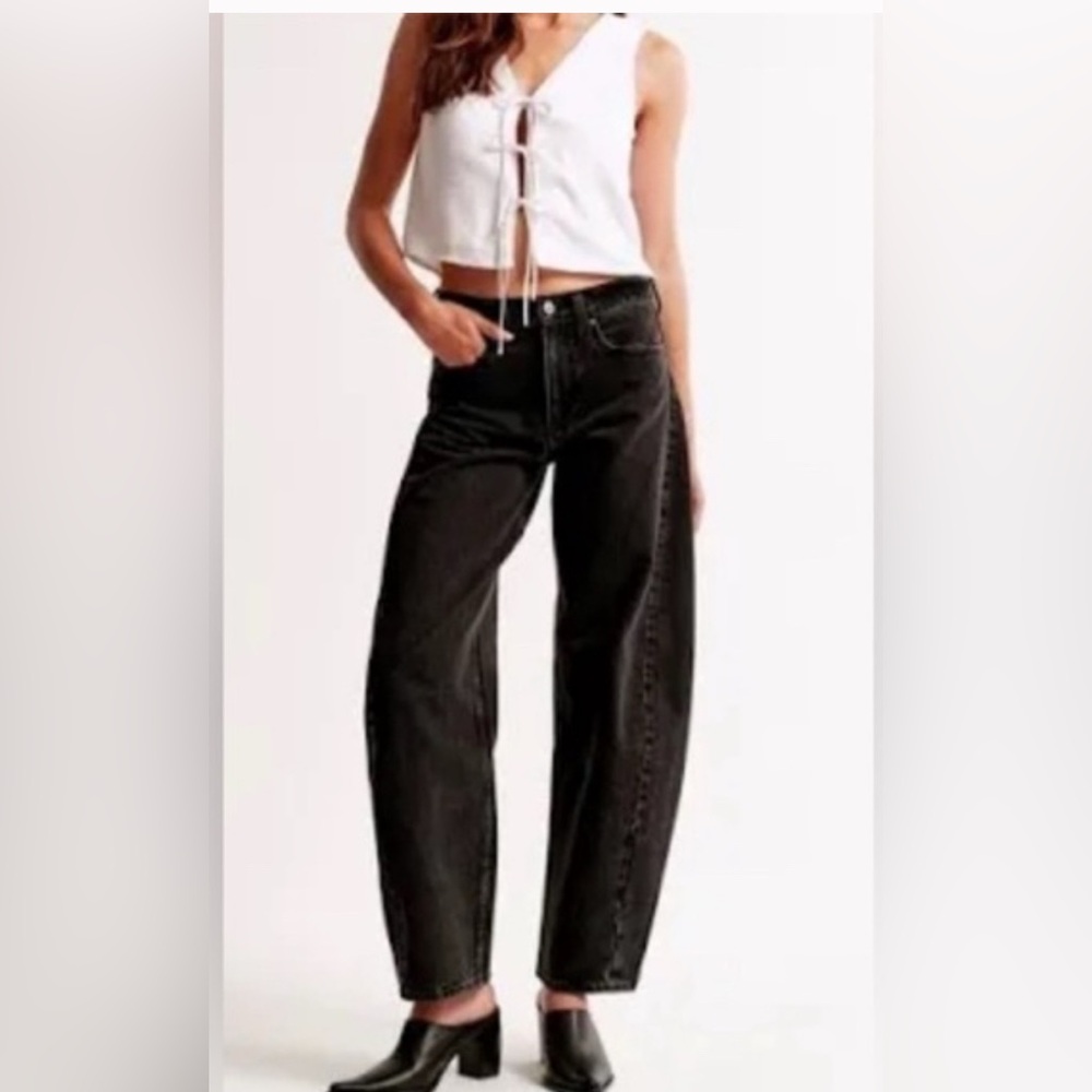 Abercrombie & Fitch The Barrel Jean – Mid Rise – Size 30/10R